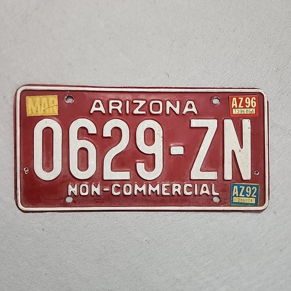 Vintage License Plate Arizona Non-Commercial Mar 1992 1996 Bent Rusted 0629-ZN‎